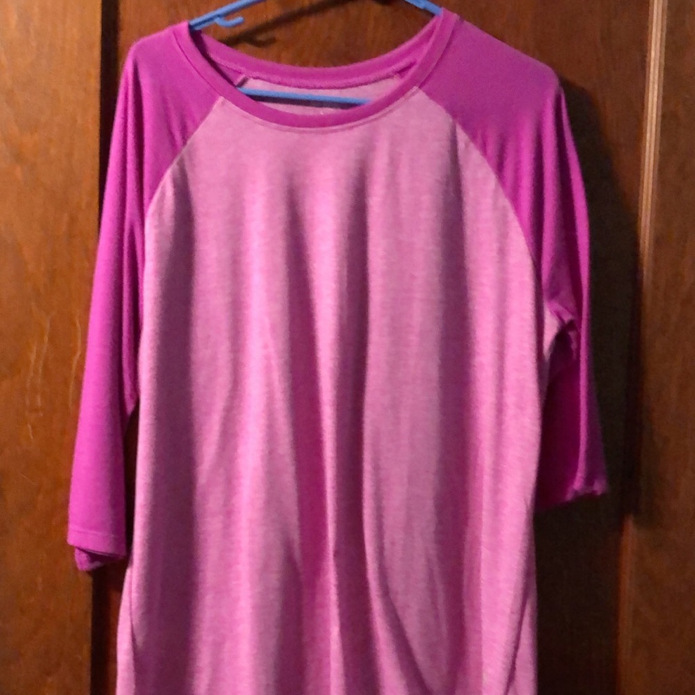 3/4 sleeve shirt